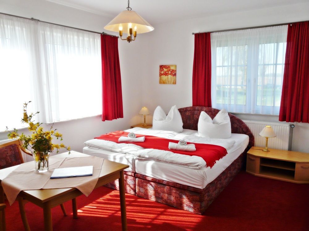 Pension Schwalbenhof Klausdorf  Buitenkant foto